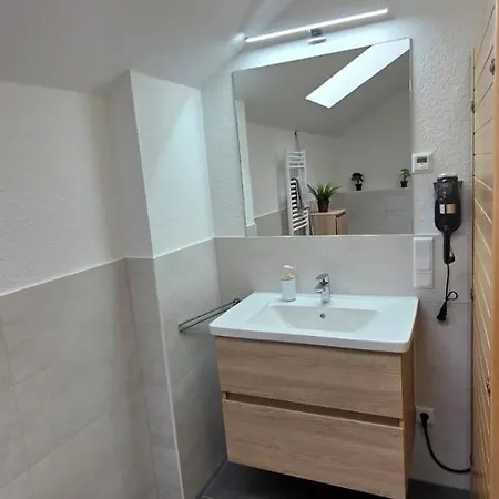 8 Jella Apartment