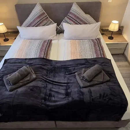 8 Jella Apartment