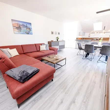 8 Jella Apartment